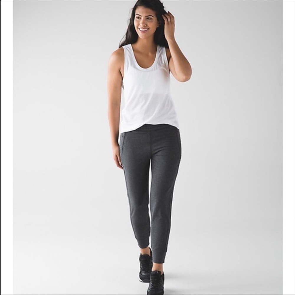 Lululemon jogger sweat pant - size 6